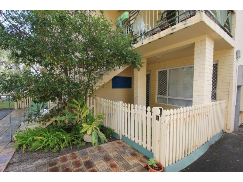 1/64 Gardner Street, Como WA 6152