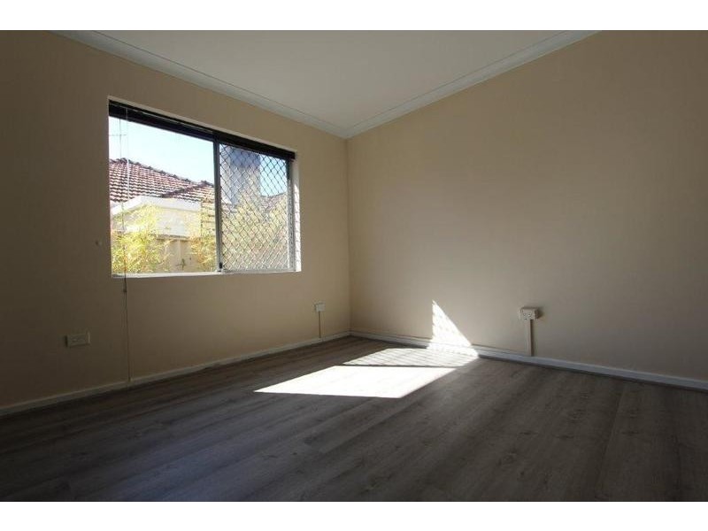 27 Bickley Crescent, Manning WA 6152