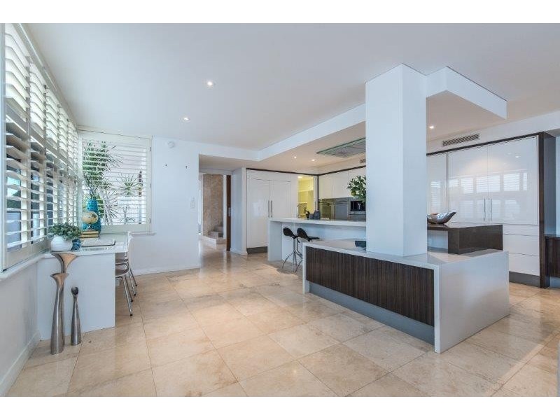 B/25 Dunkley Avenue, Applecross WA 6153