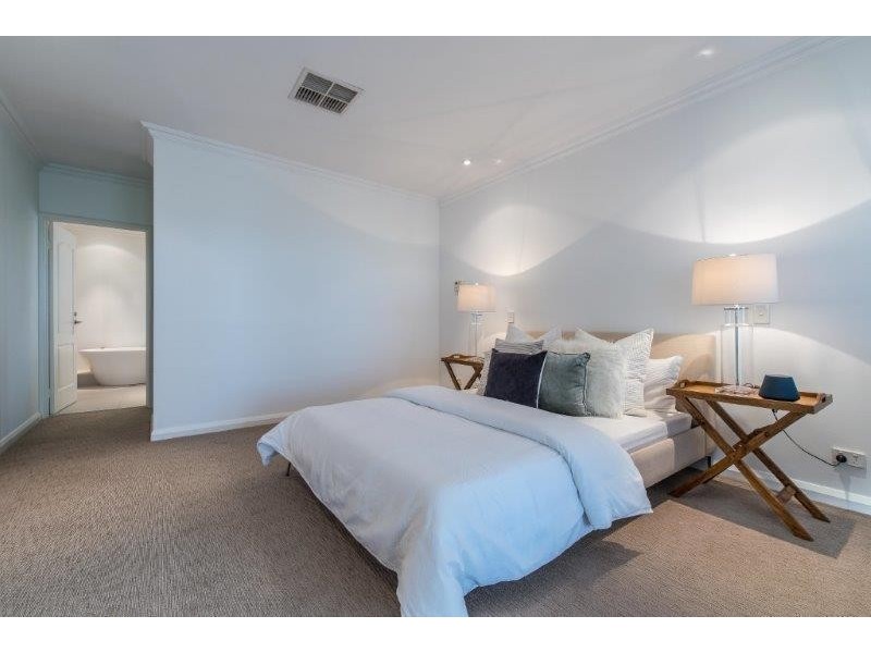 B/25 Dunkley Avenue, Applecross WA 6153