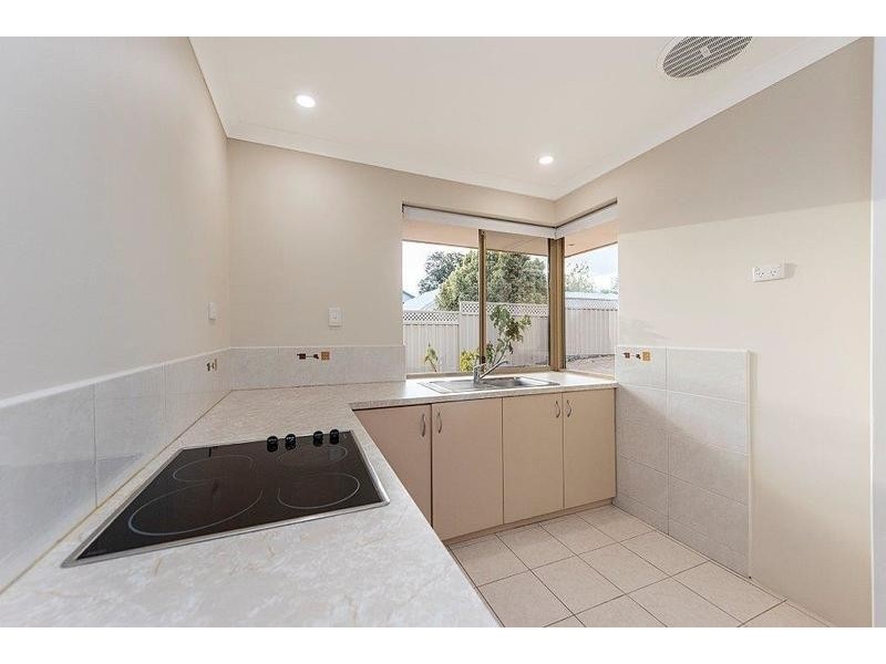 2/138 Carnarvon Street, East Victoria Park WA 6101