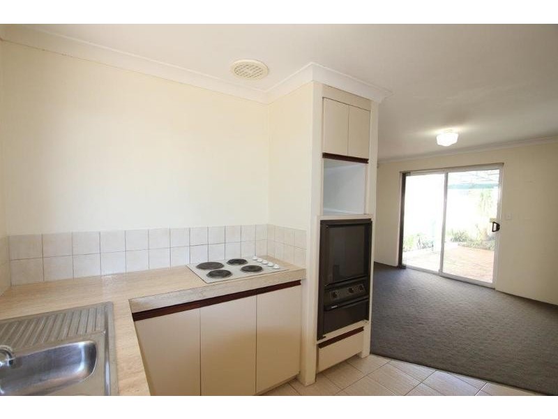 4/42 Colombo Street, Victoria Park WA 6100