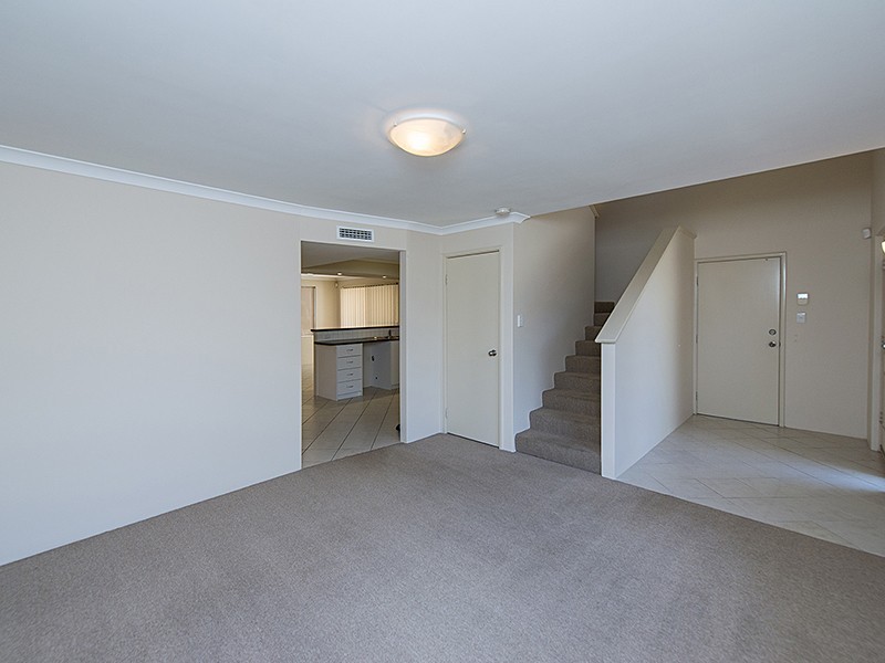 2/146 Kooyong Road, Rivervale WA 6103