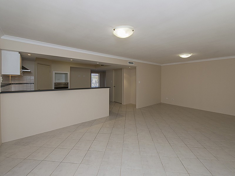 2/146 Kooyong Road, Rivervale WA 6103