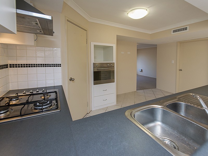 2/146 Kooyong Road, Rivervale WA 6103