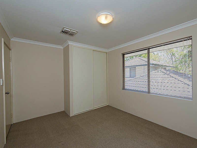 2/146 Kooyong Road, Rivervale WA 6103