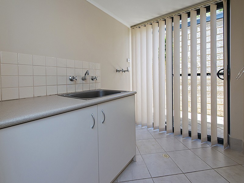 2/146 Kooyong Road, Rivervale WA 6103