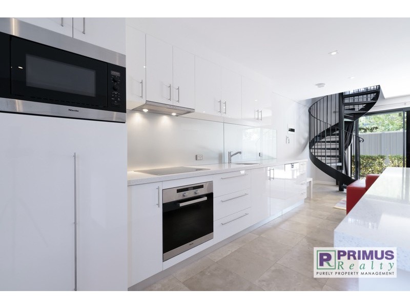2/6 Brookside Avenue, South Perth WA 6151