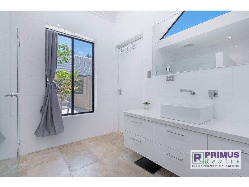 4/6 Brookside Avenue, South Perth WA 6151