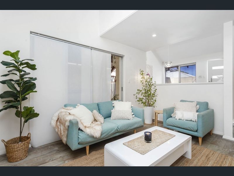 3/208 Coode Street, Como WA 6152