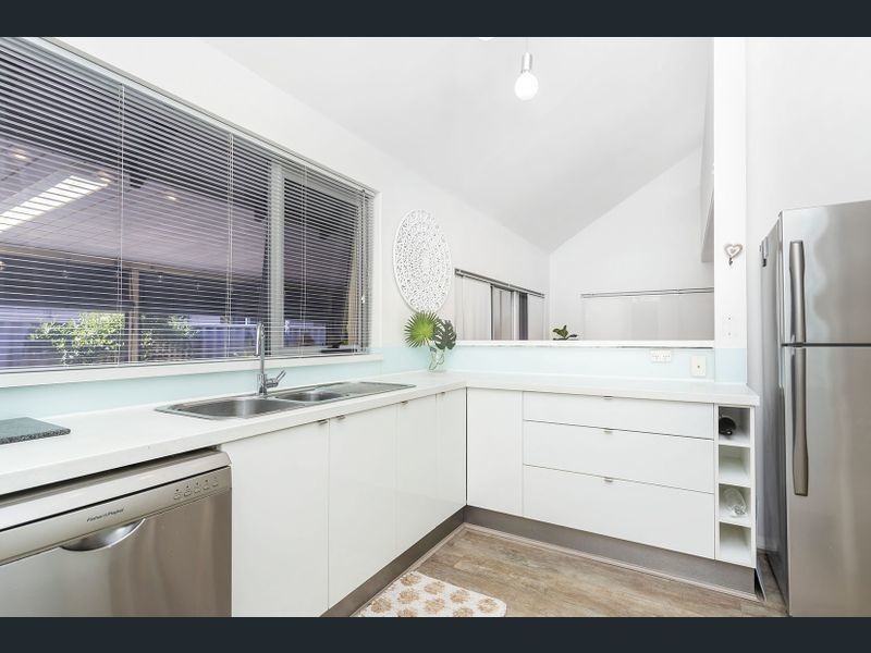 3/208 Coode Street, Como WA 6152