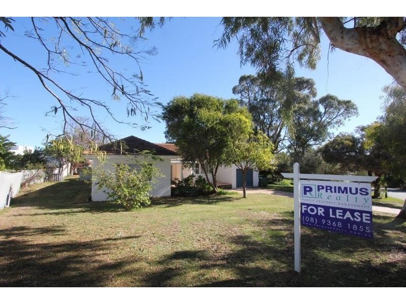 18 Boronia Crescent, City Beach WA 6015