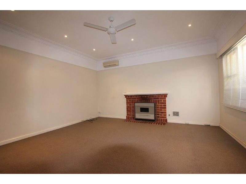 18 Boronia Crescent, City Beach WA 6015