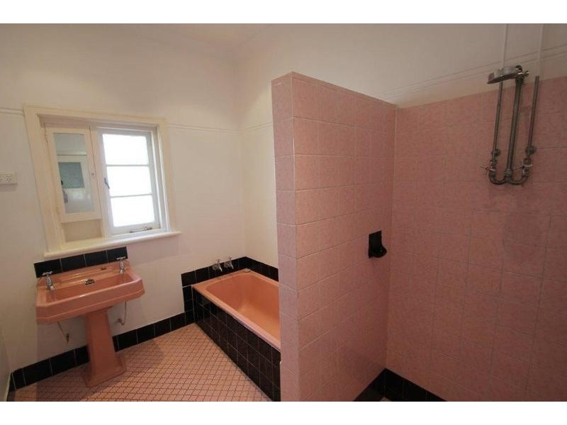 18 Boronia Crescent, City Beach WA 6015