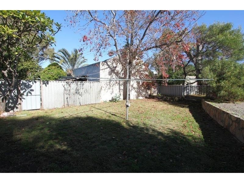 18 Boronia Crescent, City Beach WA 6015