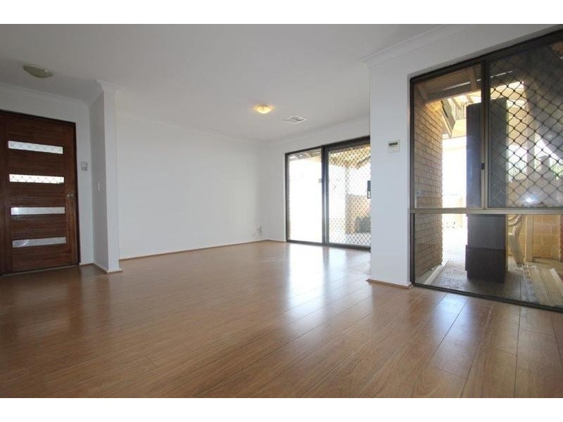 2/173 Melville Parade, Como WA 6152