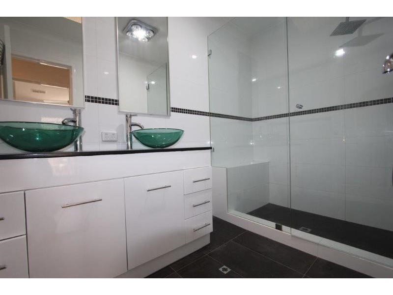 2/173 Melville Parade, Como WA 6152