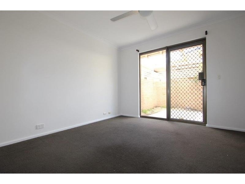 2/173 Melville Parade, Como WA 6152