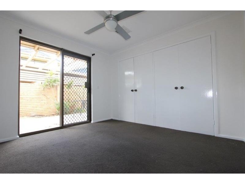 2/173 Melville Parade, Como WA 6152