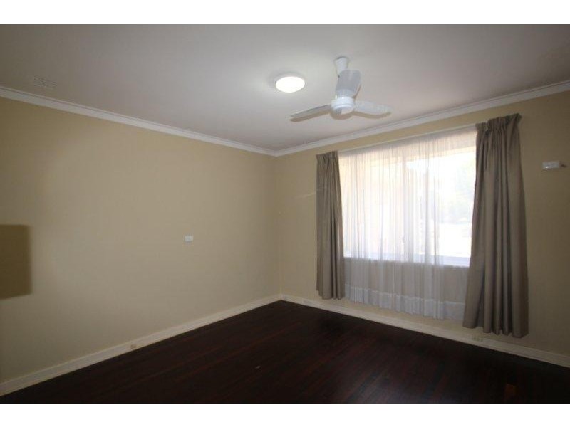 1 Dixon Street, Beaconsfield WA 6162