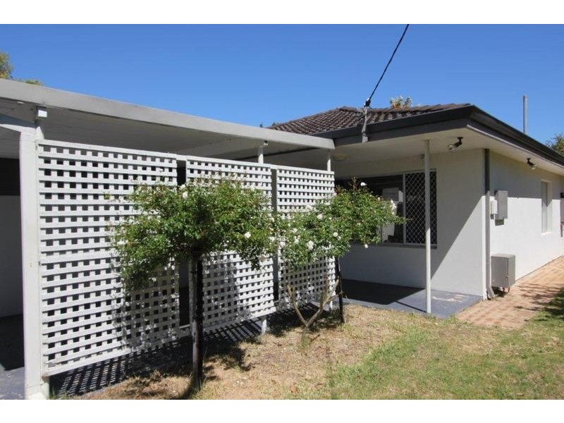 17 Clubb Street, Karrinyup WA 6018