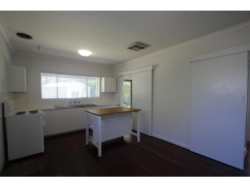 17 Clubb Street, Karrinyup WA 6018