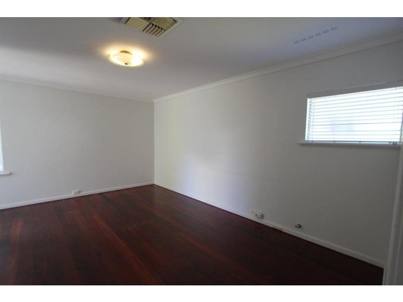 17 Clubb Street, Karrinyup WA 6018