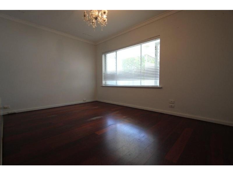 17 Clubb Street, Karrinyup WA 6018