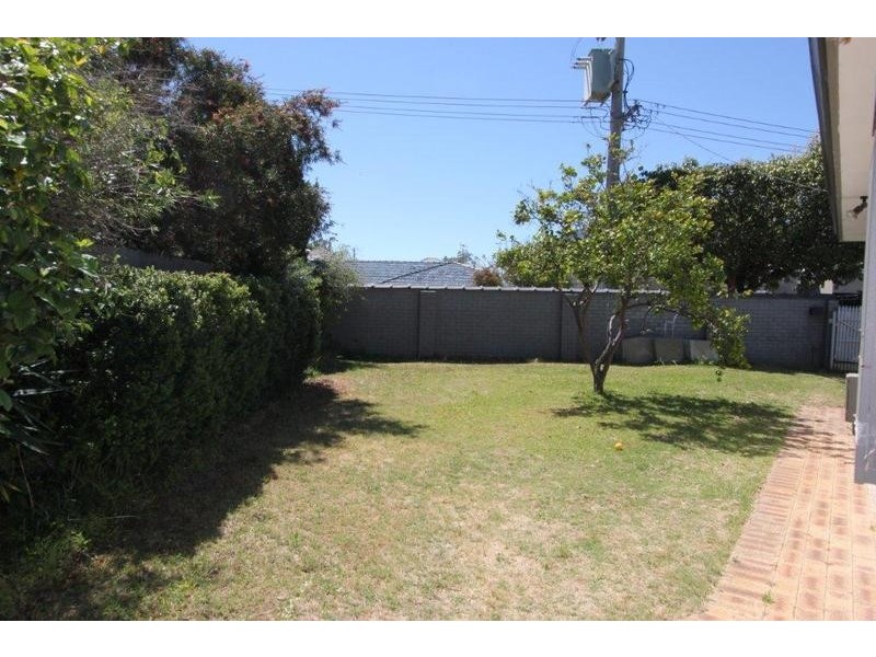 17 Clubb Street, Karrinyup WA 6018