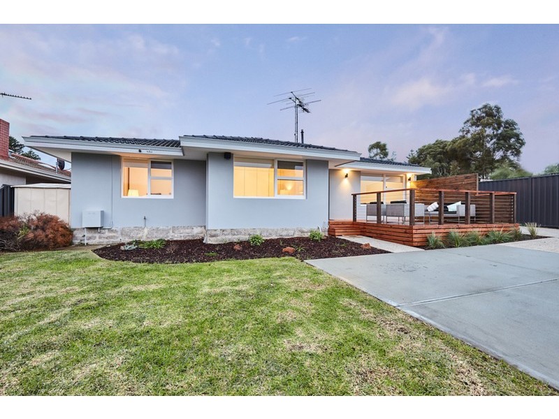 45 Sawle Road, Hamilton Hill WA 6163