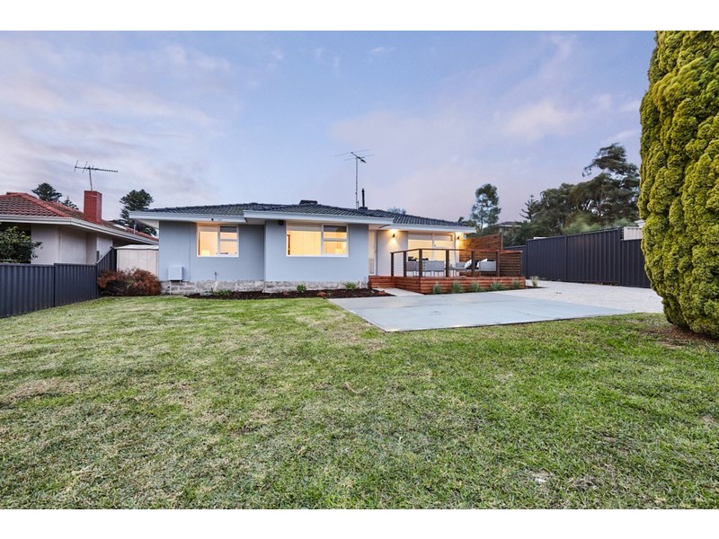 45 Sawle Road, Hamilton Hill WA 6163
