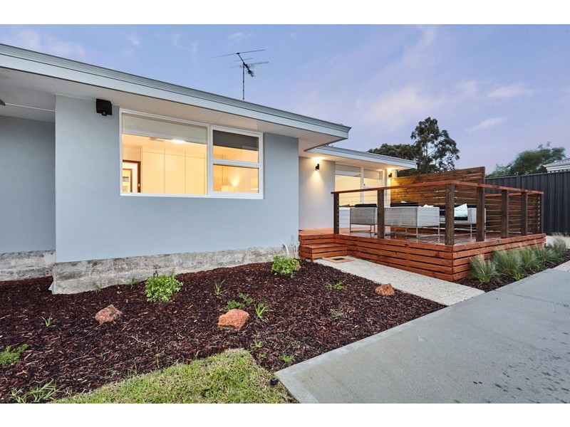 45 Sawle Road, Hamilton Hill WA 6163