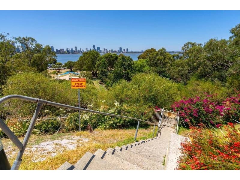 4/150 Mill Point Road, South Perth WA 6151