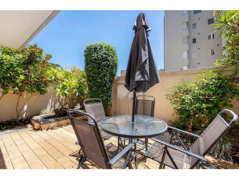 4/150 Mill Point Road, South Perth WA 6151