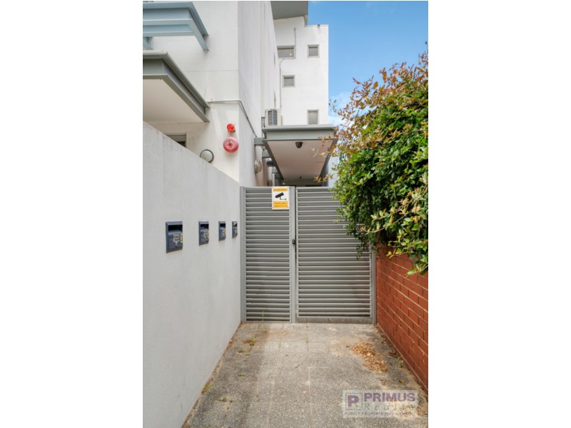 4/24 Lindsay Street, Perth WA 6000