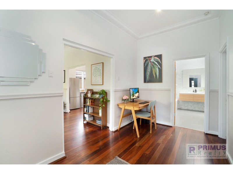 39B Pitt Street, St James WA 6102
