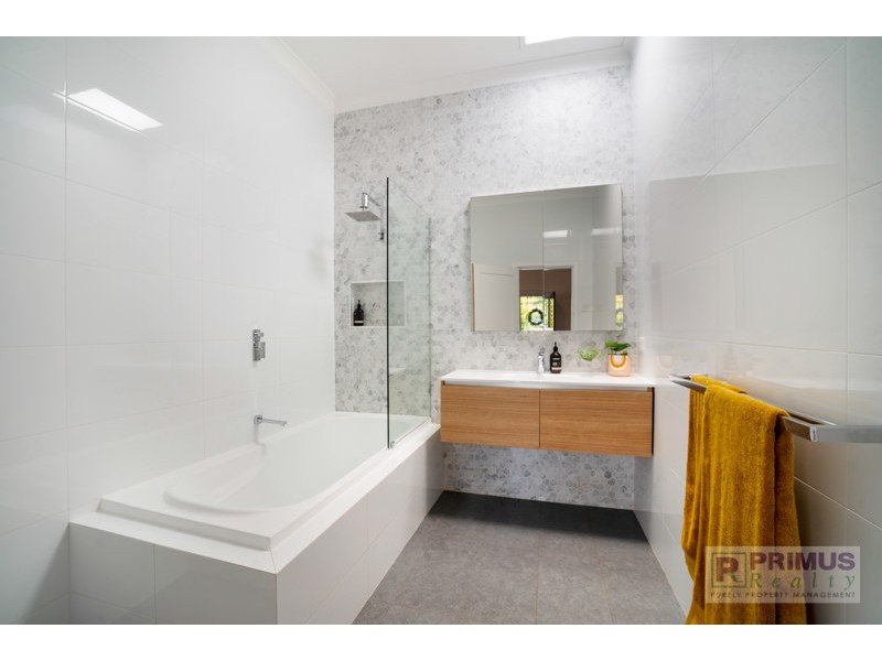 39B Pitt Street, St James WA 6102
