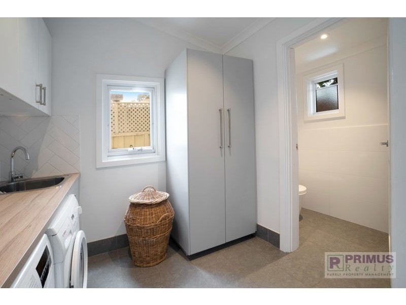 39B Pitt Street, St James WA 6102