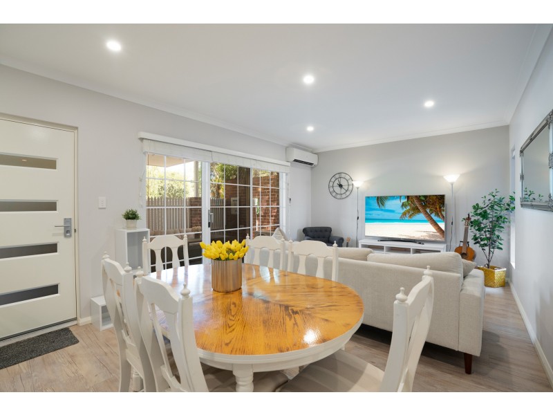 1/18 Stuart Street, Maylands WA 6051