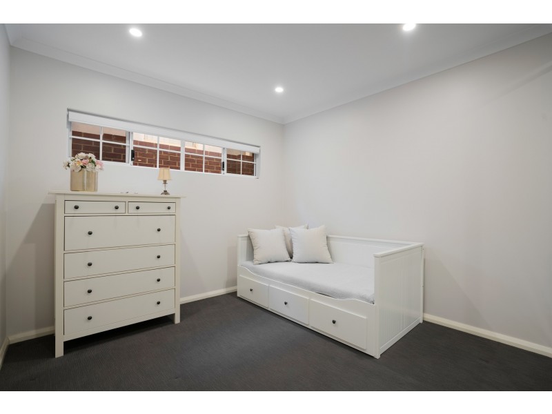 1/18 Stuart Street, Maylands WA 6051