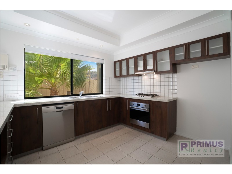 1/170 Coode Street, Como WA 6152