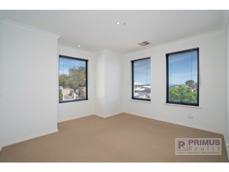 1/170 Coode Street, Como WA 6152