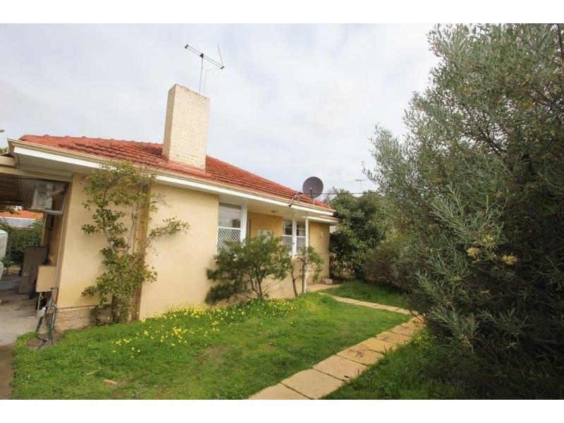 1/15 Craigie Crescent, Manning WA 6152