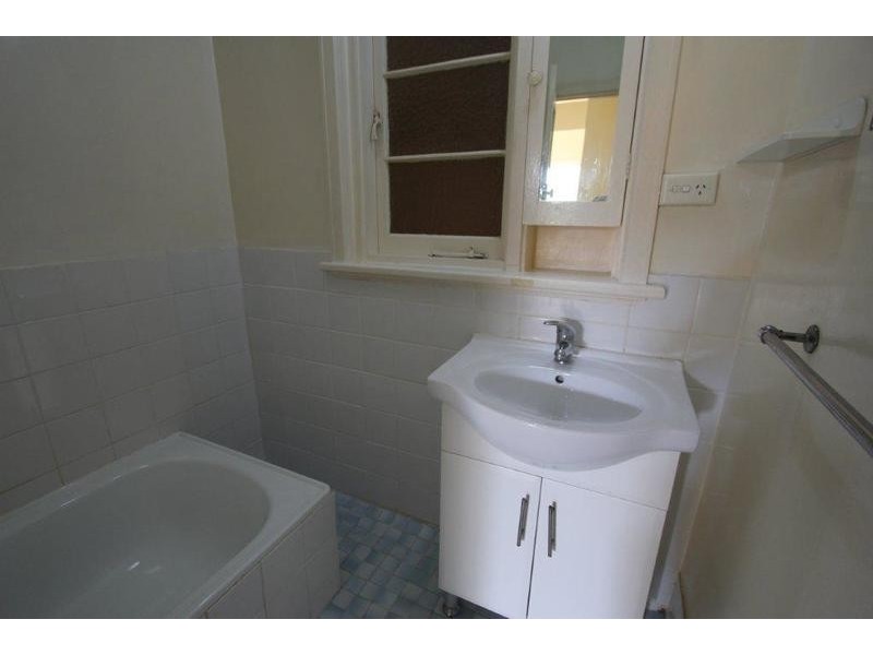 1/15 Craigie Crescent, Manning WA 6152