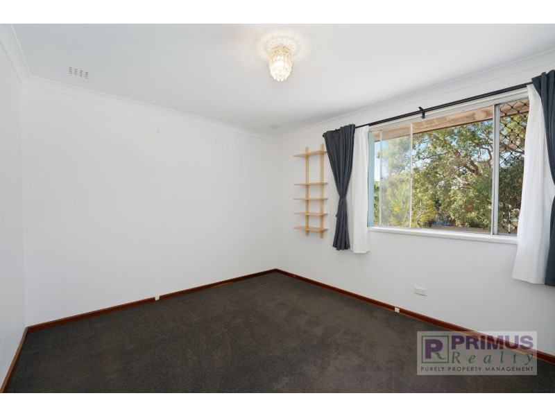 18 Mirreen Court, Karawara WA 6152