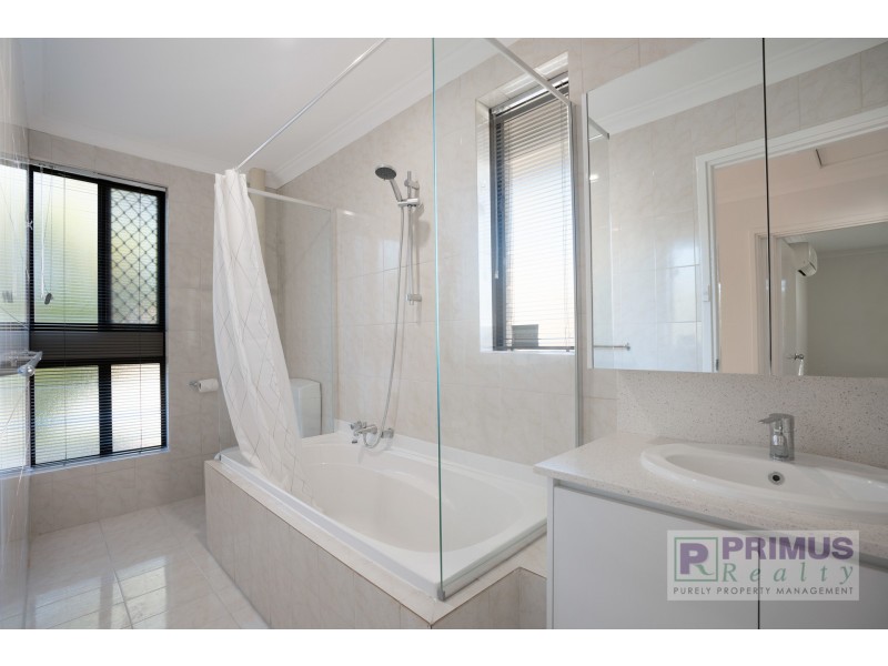 4/10 River View Street, South Perth WA 6151