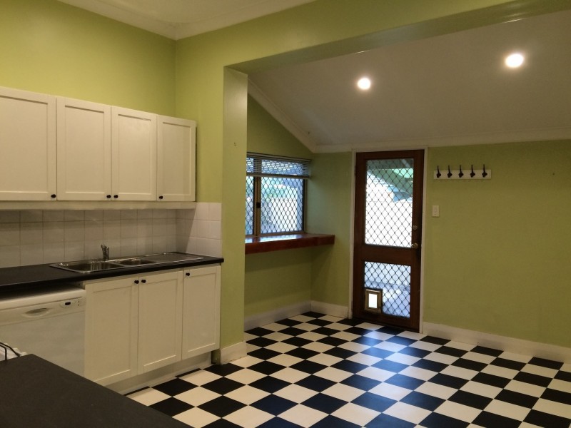 78 Lockhart Street, Como WA 6152