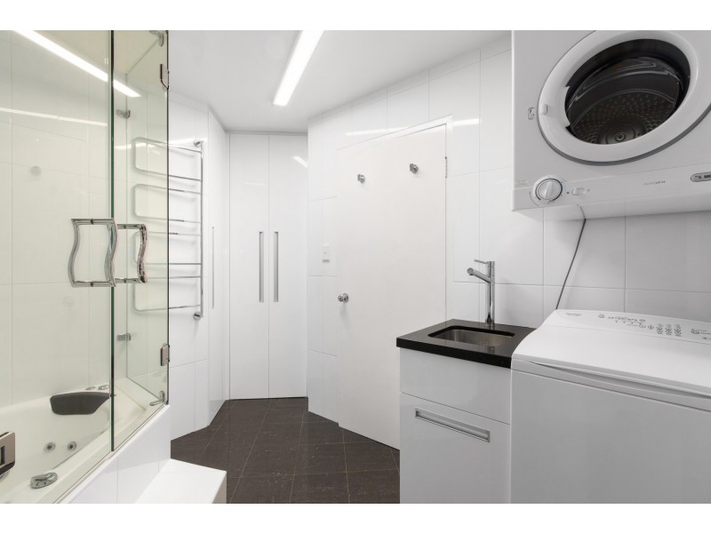 1/12 McMaster Street, Victoria Park WA 6100