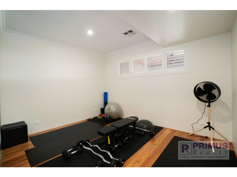 10A Reen Street, St James WA 6102