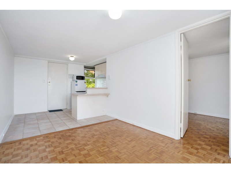 24/16 Hensman Street, South Perth WA 6151